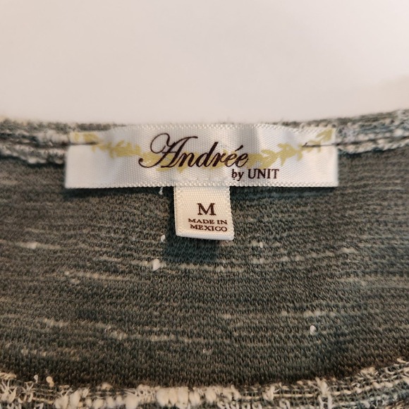 Andree by Unit Size Medium Short Sleeve Peplum Top High/Low Hem - Picture 4 of 5